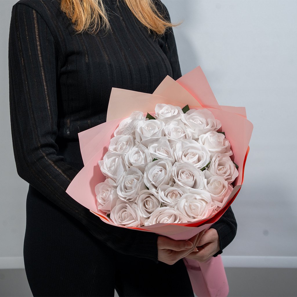 21'li Beyaz Gül Buketi